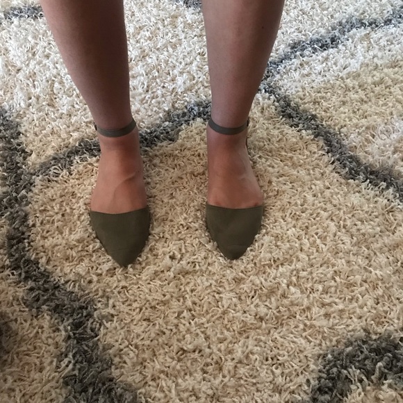 Charlotte Russe flats - Picture 2 of 6